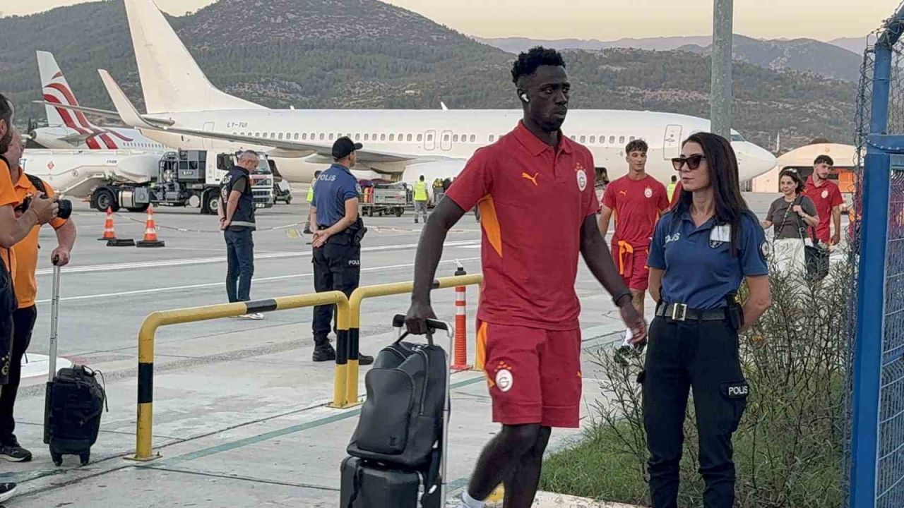 Galatasaray, Alanyaspor maçı için Antalya’da