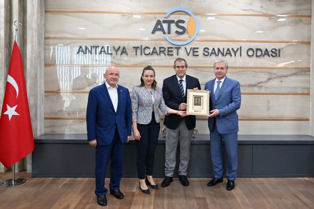 Antalya iş dünyası Moskova heyeti ile buluştu