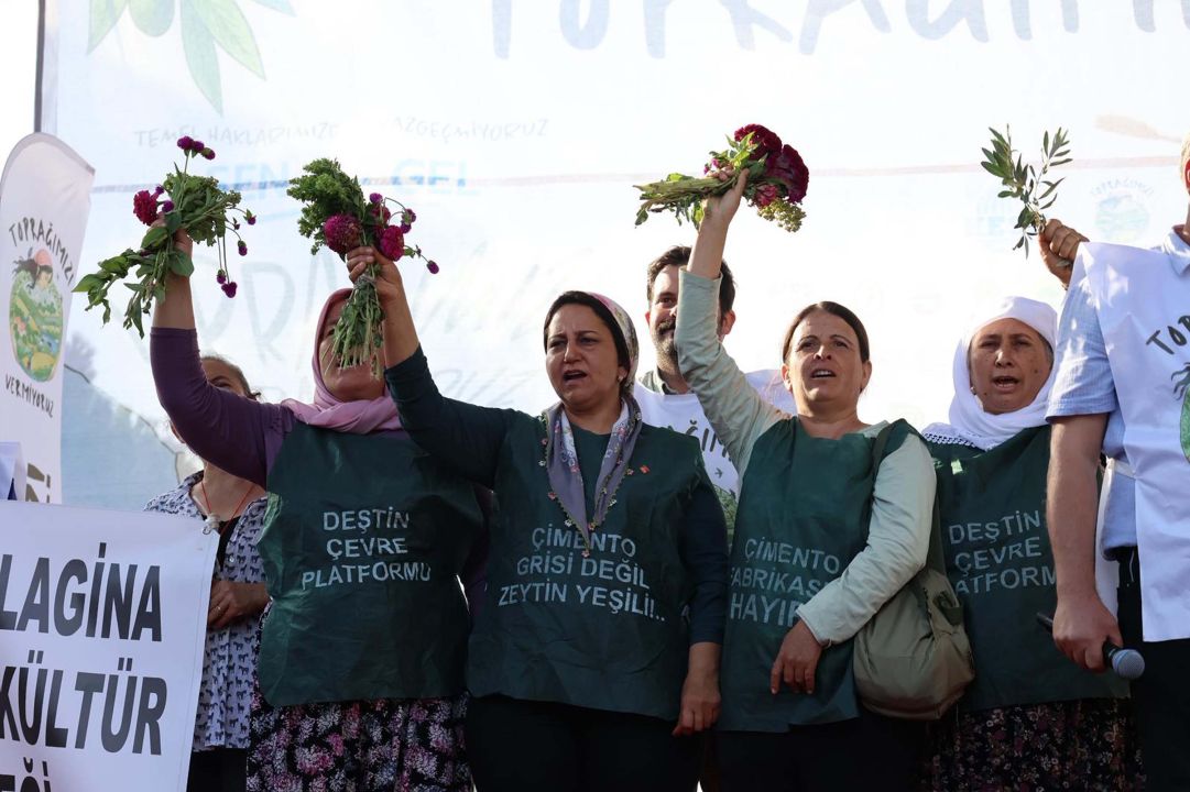 Özgür Özel: Kamu yararı gözetmeyen, gözü dönmüş madenciliğe sonuna kadar karşıyız