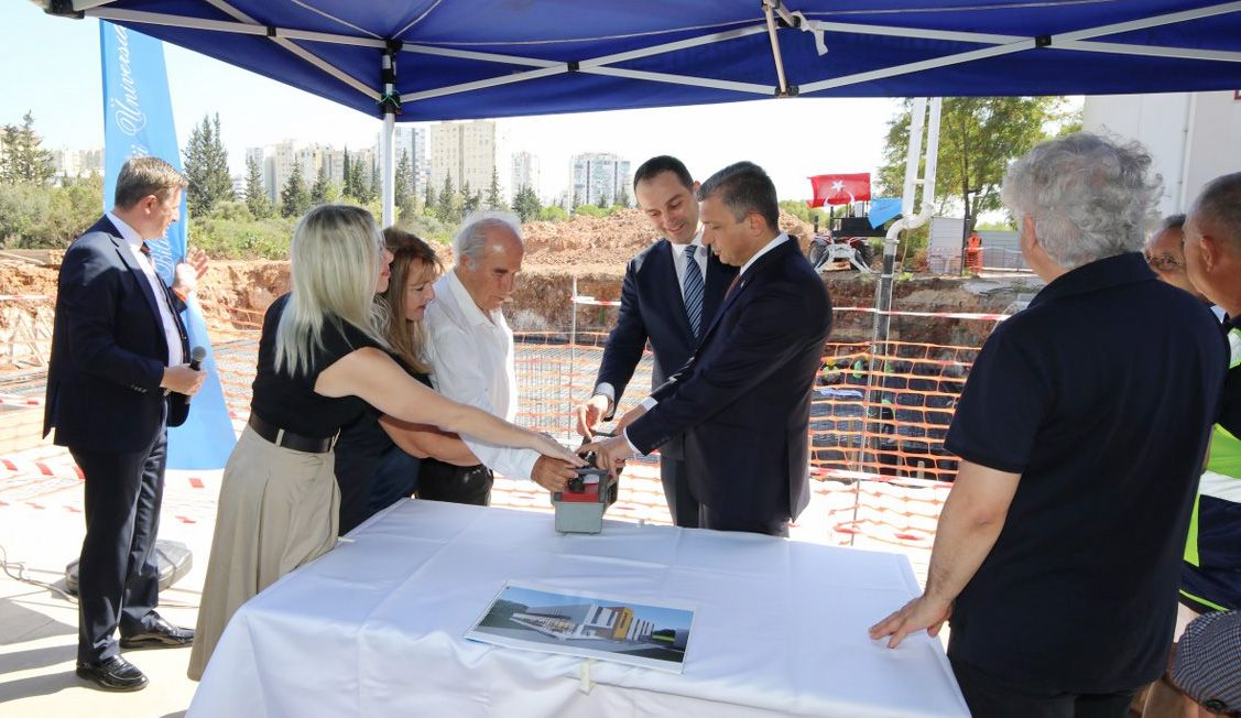 AÜ Hastanesi Nöroloji Polikliniği yeni binasının temeli atıldı