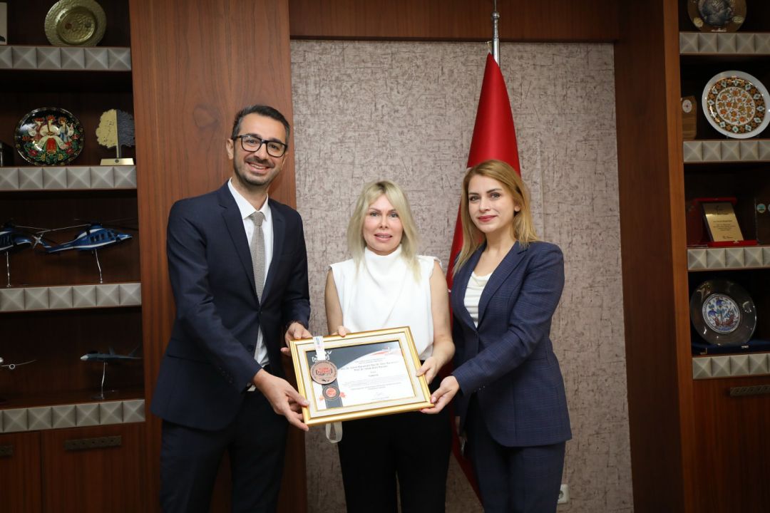 Rektör Özkan, buluşlarıyla ödül alan öğretim üyelerini tebrik etti