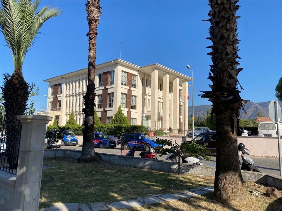 Sahte yapı kullanım belgesi soruşturmasında başkan yardımcısına ev hapsi cezası