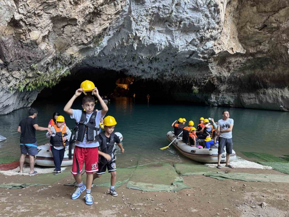 Dünyaca Ünlü Altınbeşik Mağarası’da ziyaretçilerin kilitli tuvalet tepkisi