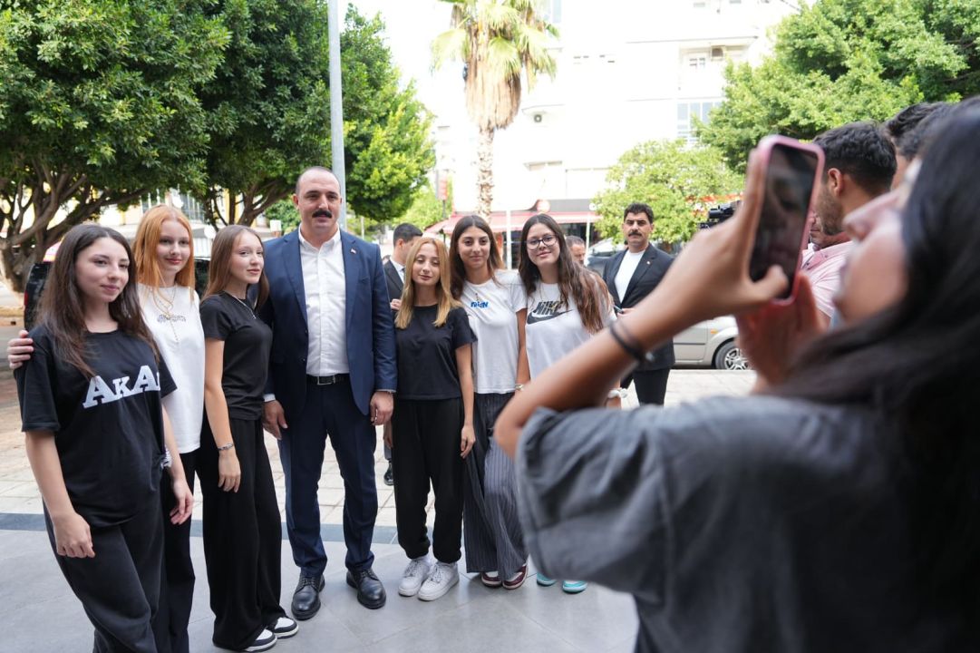 Başkan Kotan etüt merkezinde gençlerle buluştu