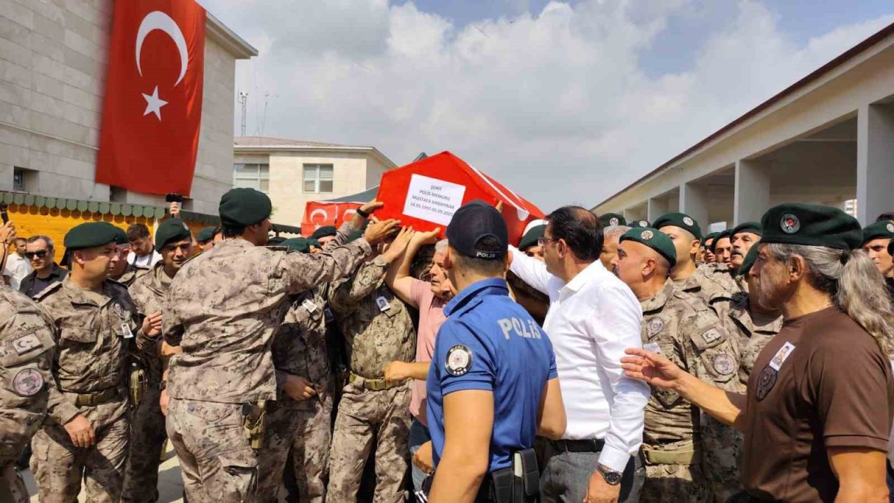 Silah kazası sonucu şehit olan Özel Harekat polisi memleketine uğurlandı