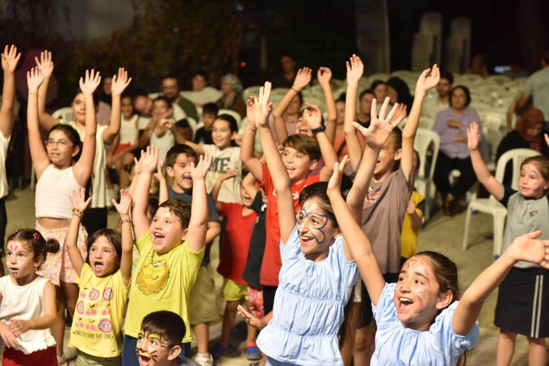 Avni Tolunay Mahallesi 'Sahne Kepez' ile renklendi