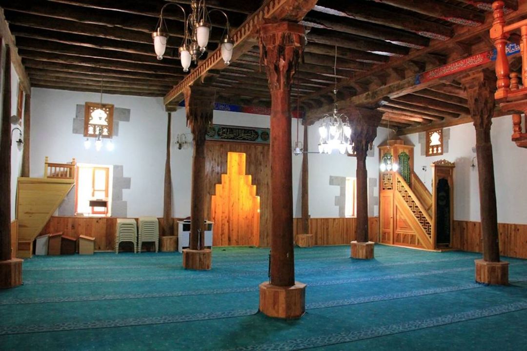 Restorasyon uzmanı iz sürüp, 55 yıldır kayıp 600 yıllık mihrabı buldu