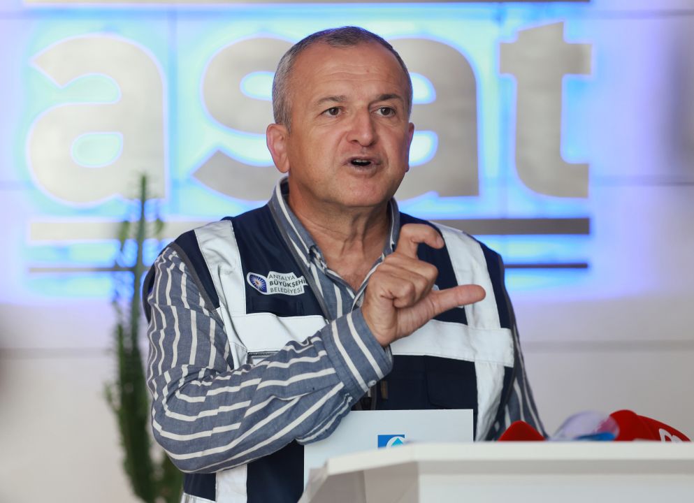 Antalya Büyükşehir'de bir istifa