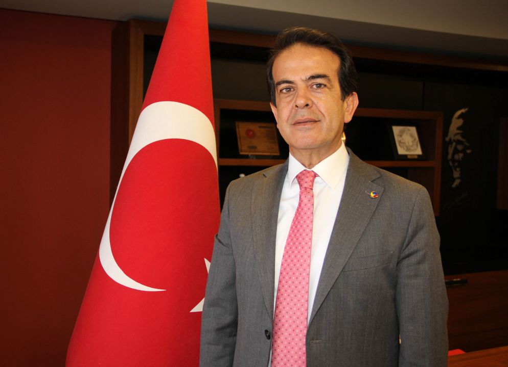 Ukrayna’dan Türk Domates ve Salatalığa Ek Vergi: Antalya İhracatı Tehlikede