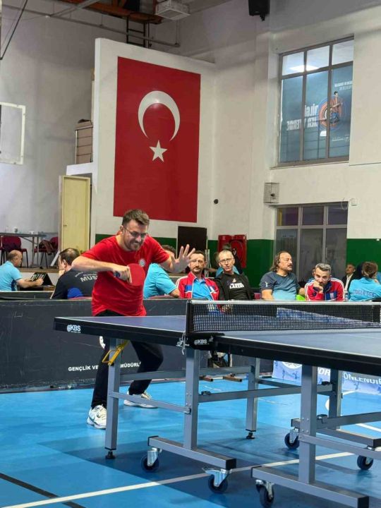 MEAH’tan masa tenisinde çifte başarı