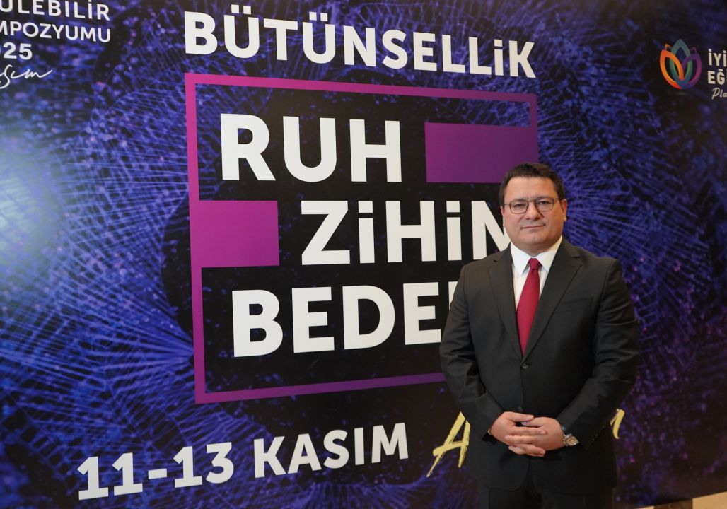 'Bütünsellik: Ruh, Zihin, Beden' temalı 5'inci Sürdürülebilir Eğitim Sempozyumu başladı