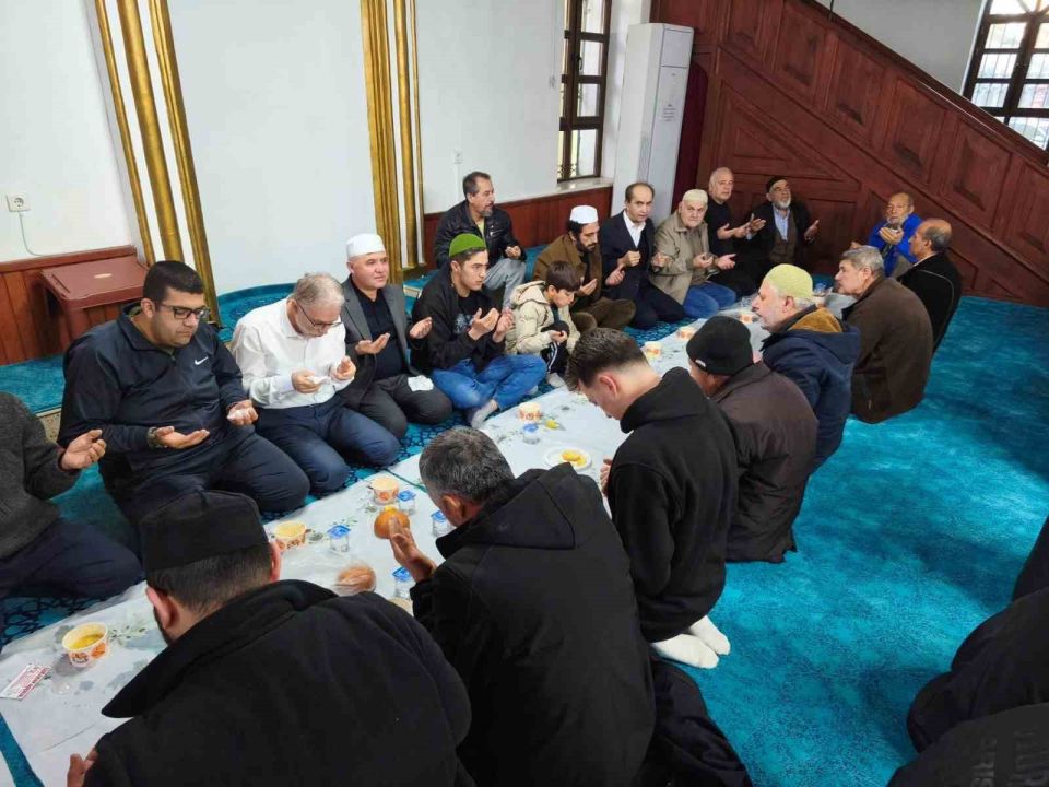 Köyceğiz Merkez Hacıbey Camii’nde Sabah Namazı buluşması gerçekleştirildi