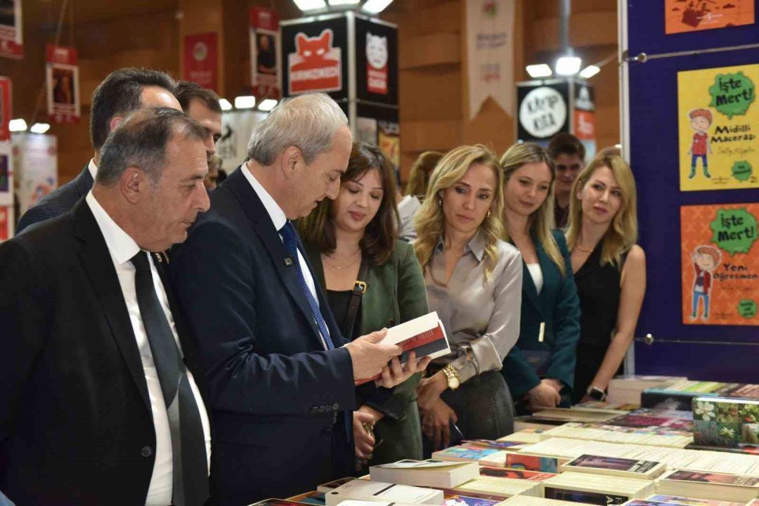 Kepez’de kitap fuarı kapılarını açıyor