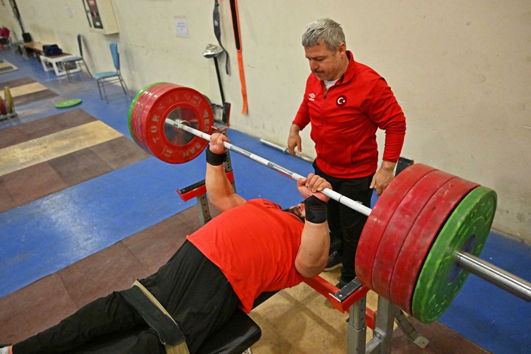Avrupa ikincisi milli haltercinin hedefi Olimpiyatlar