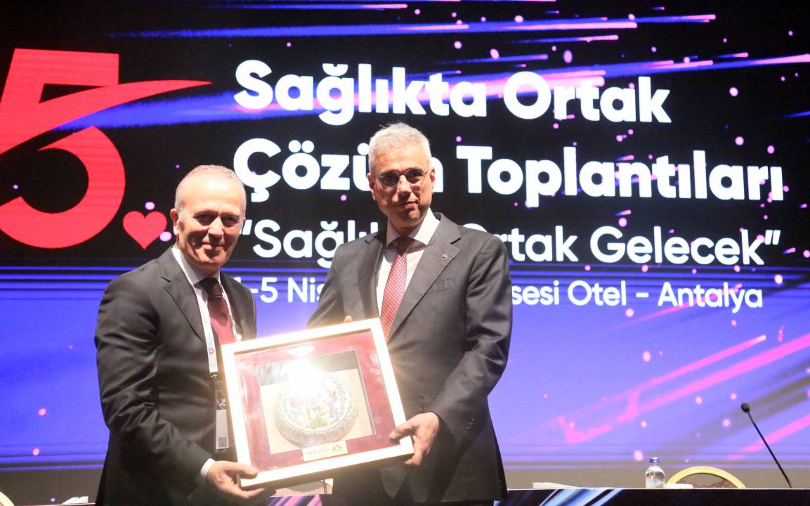 Bakan Memişoğlu: Özel sağlık kuruluşlarımızı, sağlık sistemimizin ayrılmaz bir parçası görüyoruz