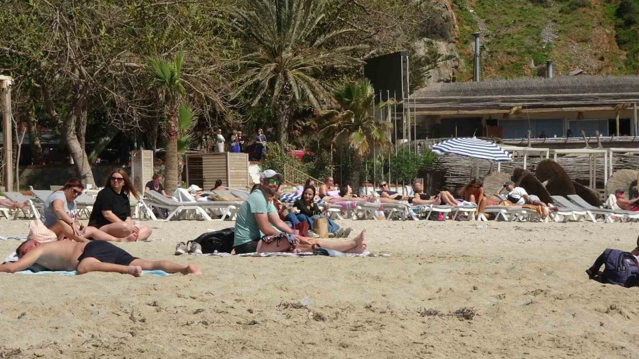 Türkiye’de kış Antalya’da yaz