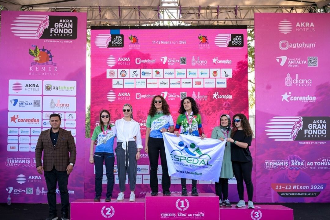 AKRA Gran Fondo Antalya’da dereceye girenler ödüllerine kavuştu