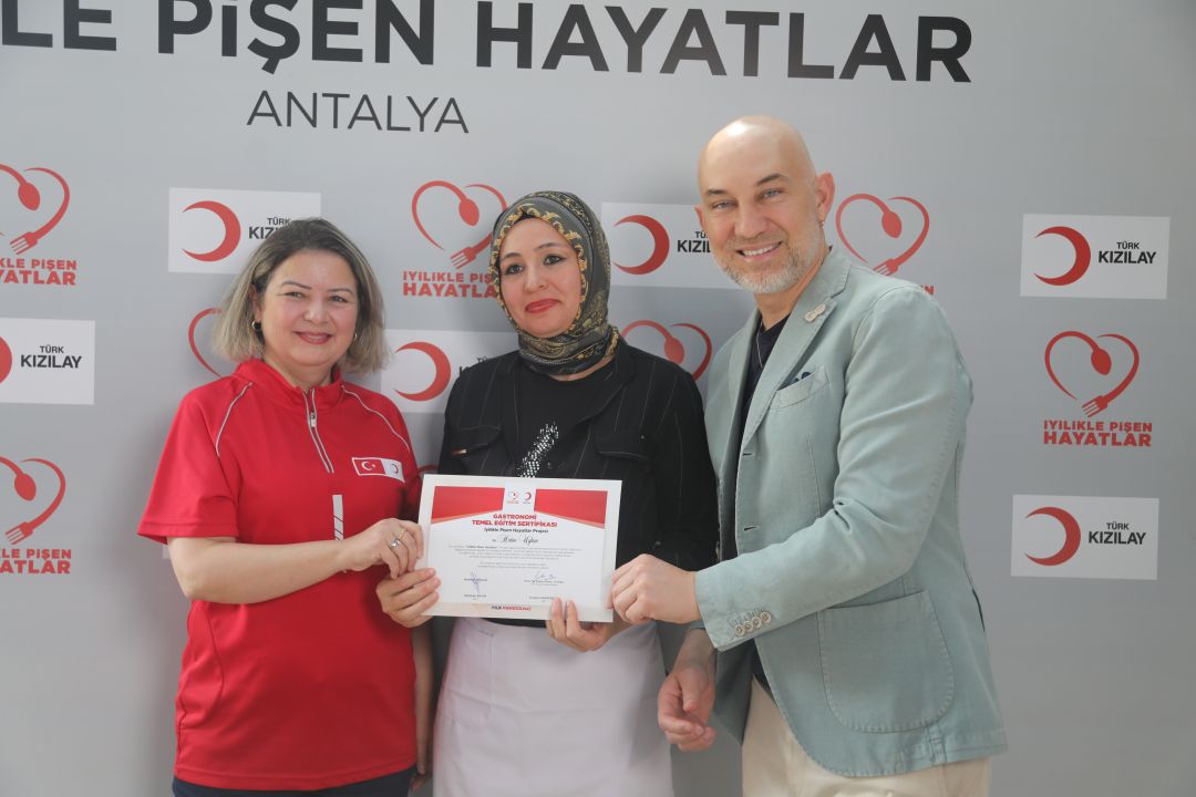 Depremzede kadınlar, Antalya'da şeflerle buluştu