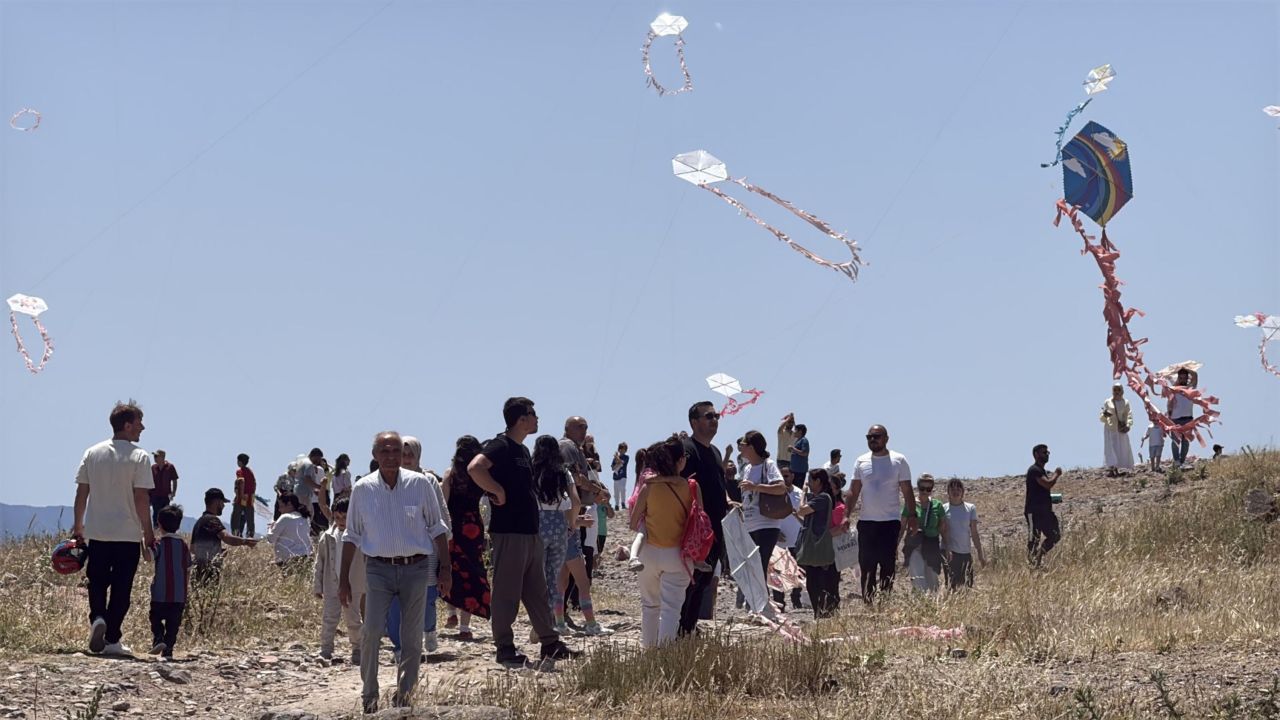 Bodrum’da uçurtma festivalinde renkli görüntülere sahne oldu