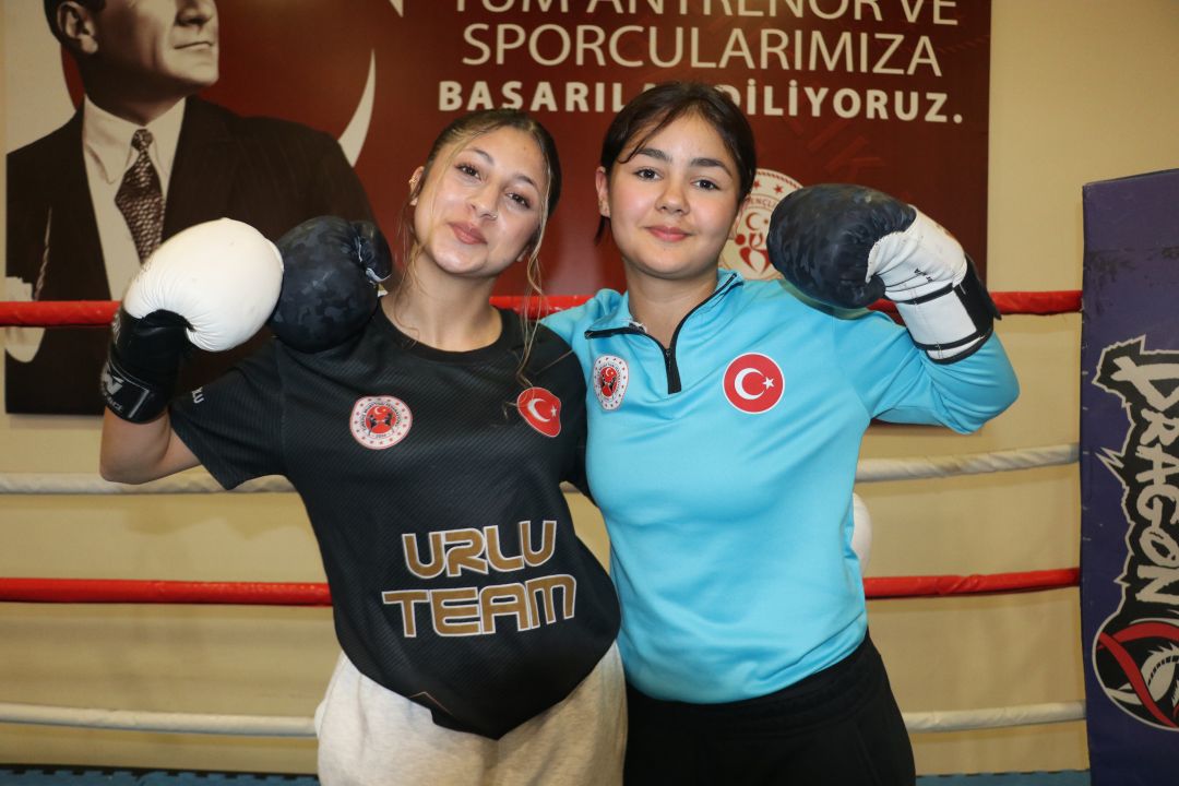 Gençler geleceğini inşa ediyor