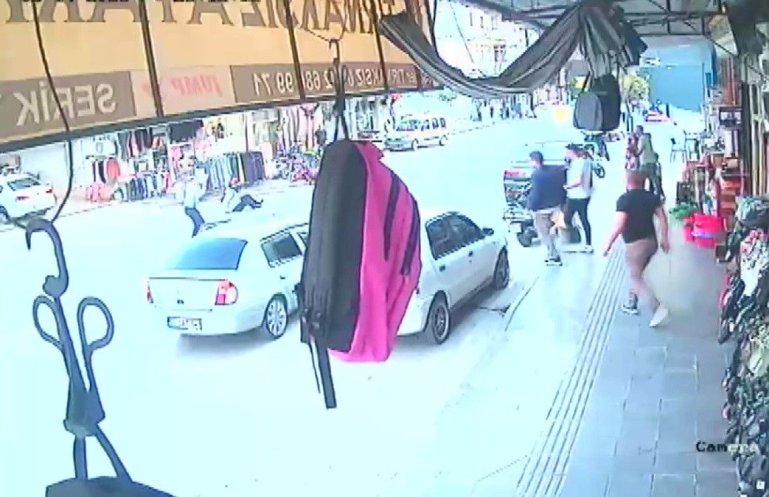 Serik’te iki motosiklet çarpıştı: 3 yaralı