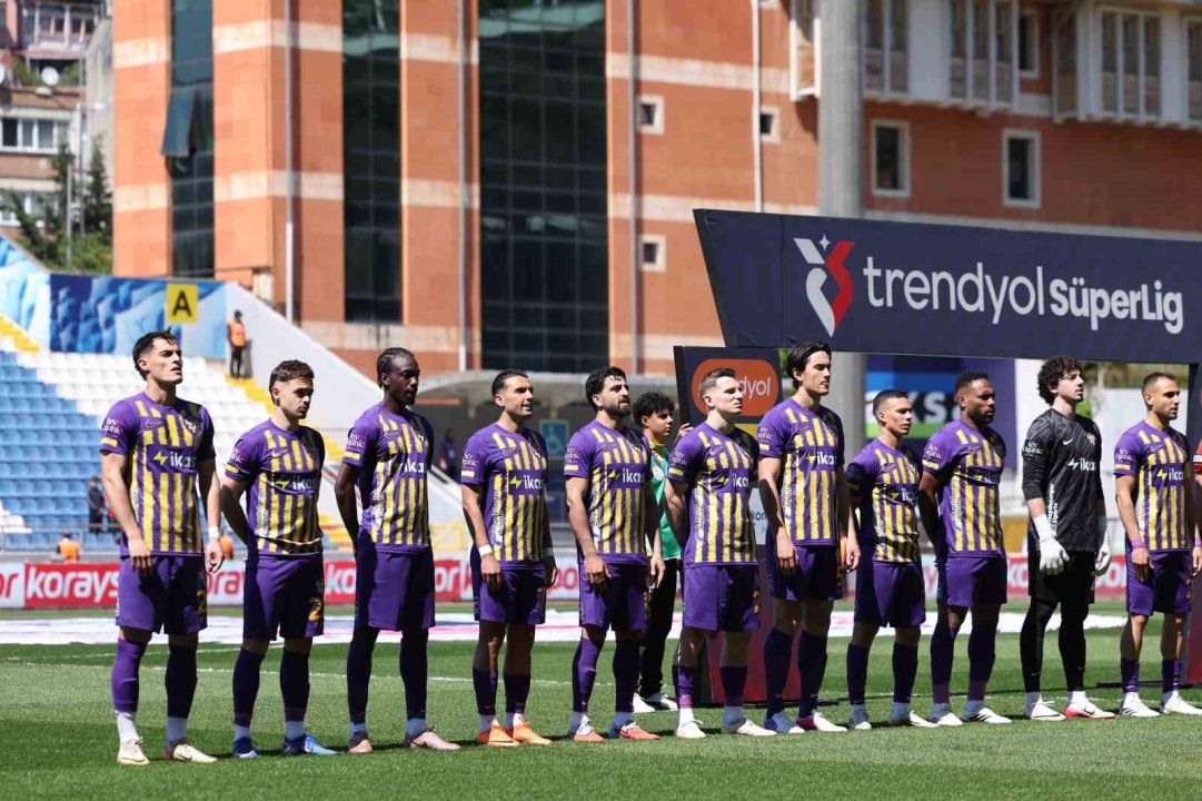 Süper Lig’e veda edecek son takım yarın belli olacak