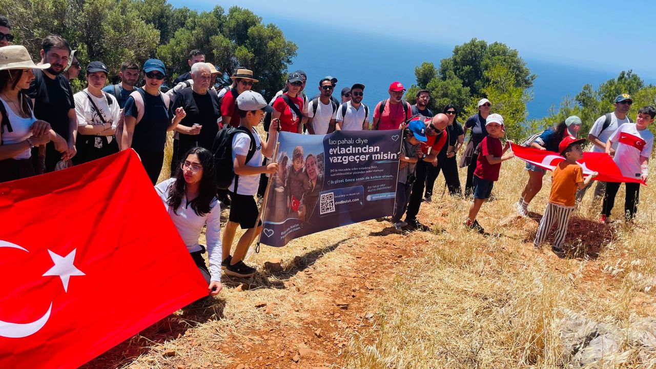 Gelidonya Feneri'nde SMA ve DMD hastası çocuklar için farkındalık yürüyüşü