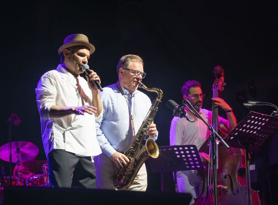 9. Antalya Akra Caz Festivali Kenan Doğulu ile başladı