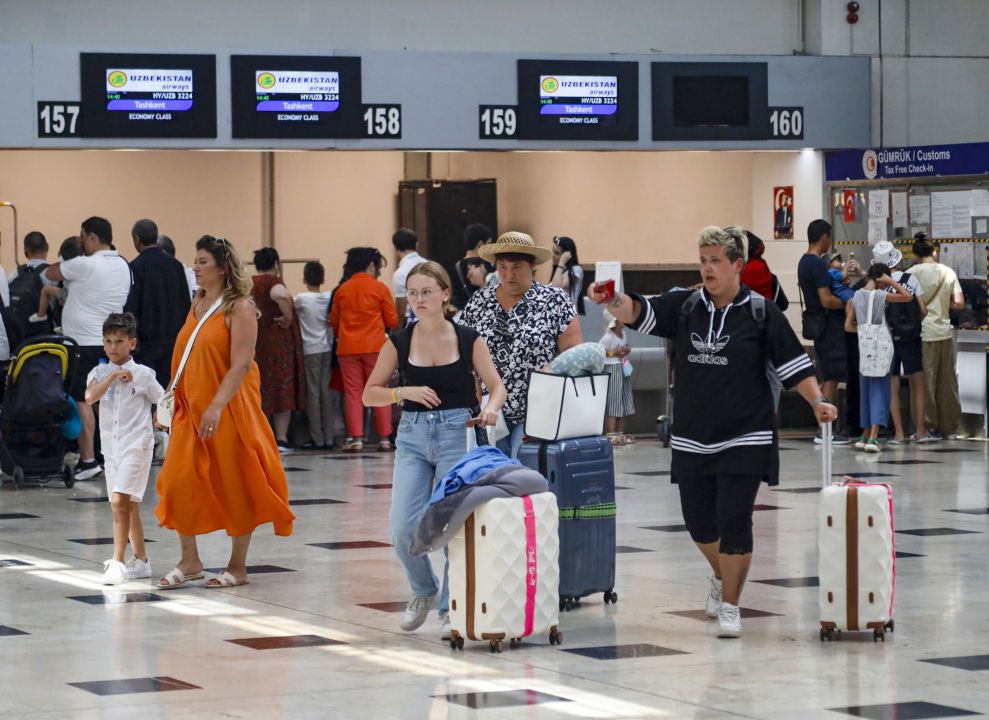 Turizmde 'altın sezon' başladı; hedef 40 milyon turist
