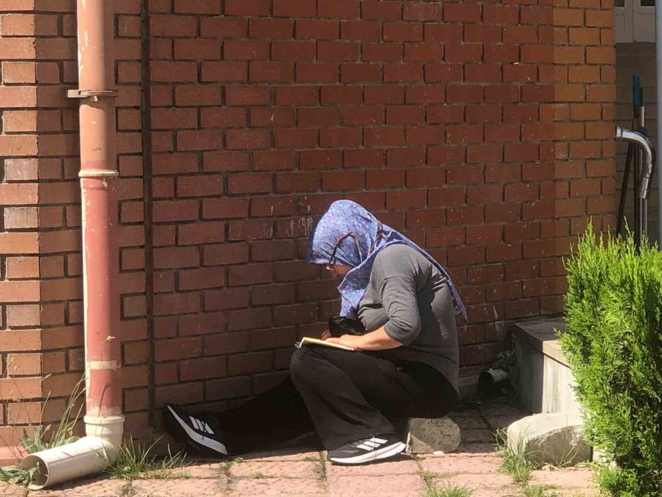Isparta’da 21 bin 762 öğrenci üniversite hayali için sınavda ter döktü