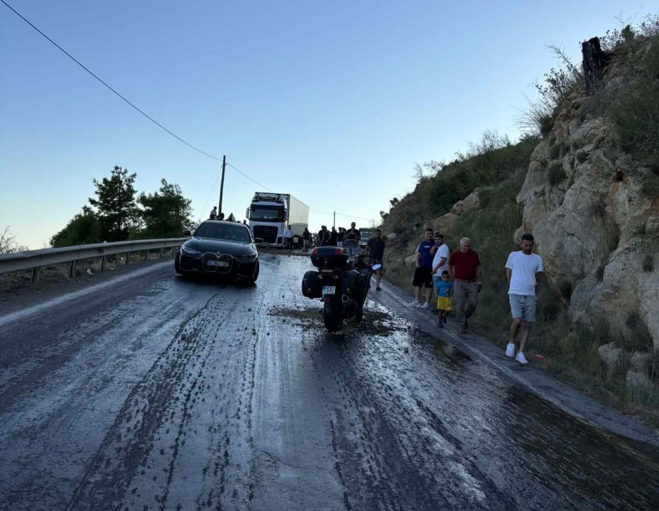 Yola akan mazot zincirleme kazaya neden oldu