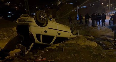 Park halindeki araca çarpan otomobil takla attı: 1 yaralı