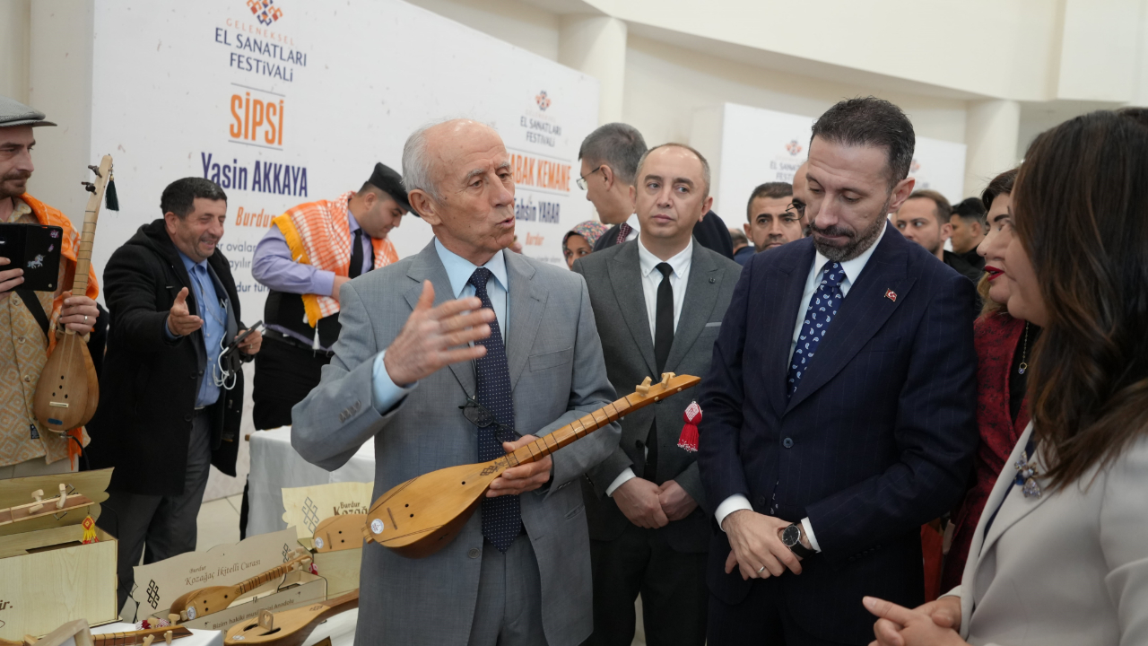 Burdur'da Geleneksel El Sanatları Festivali Başladı