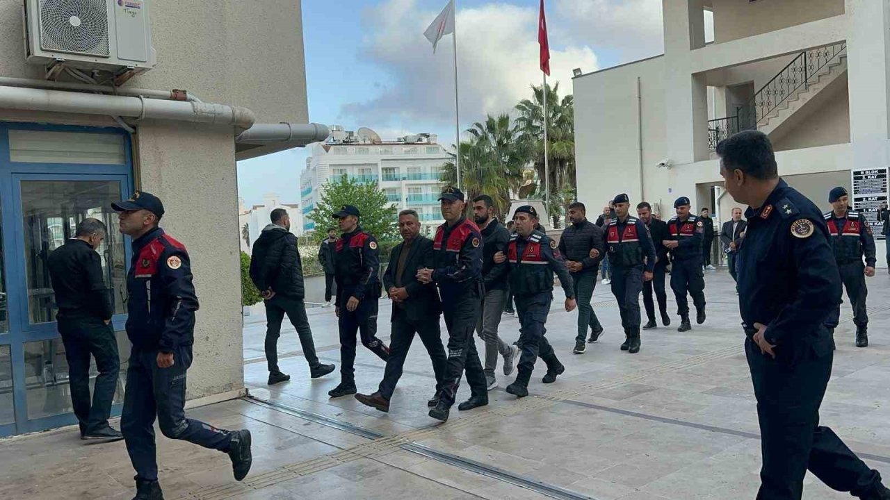 Marmaris’te suç örgütü operasyonu: 8 tutuklama