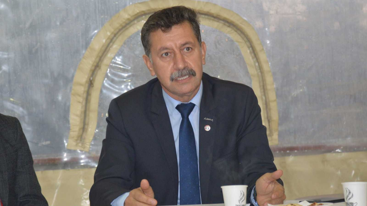 Eğitim İş Sendikası Antalya 1 No’lu Şube Başkanı Sadık Acar: Akdeniz Üniversitesi'nde Kadro Yetersizliği Bahane Olmamalı