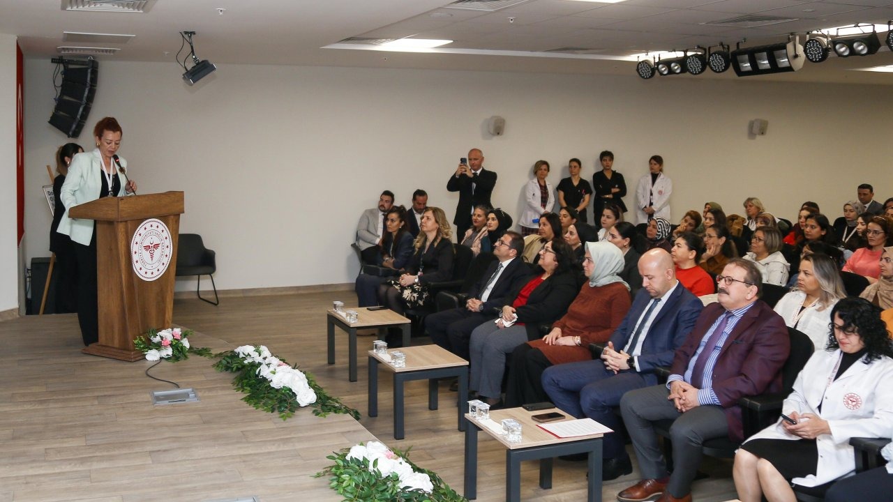 Ebelere 'Normal Doğum' Eğitim Programı