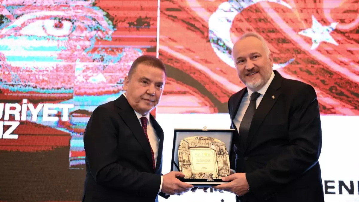 AKTOB'un Konuğu Büyükşehir Belediye Başkanı Böcek Olacak