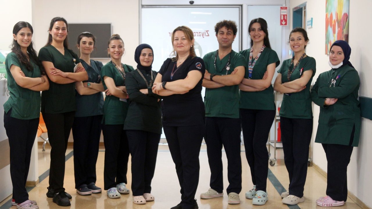 Hastalarının mutluluğu, yorgunluklarını unutturuyor