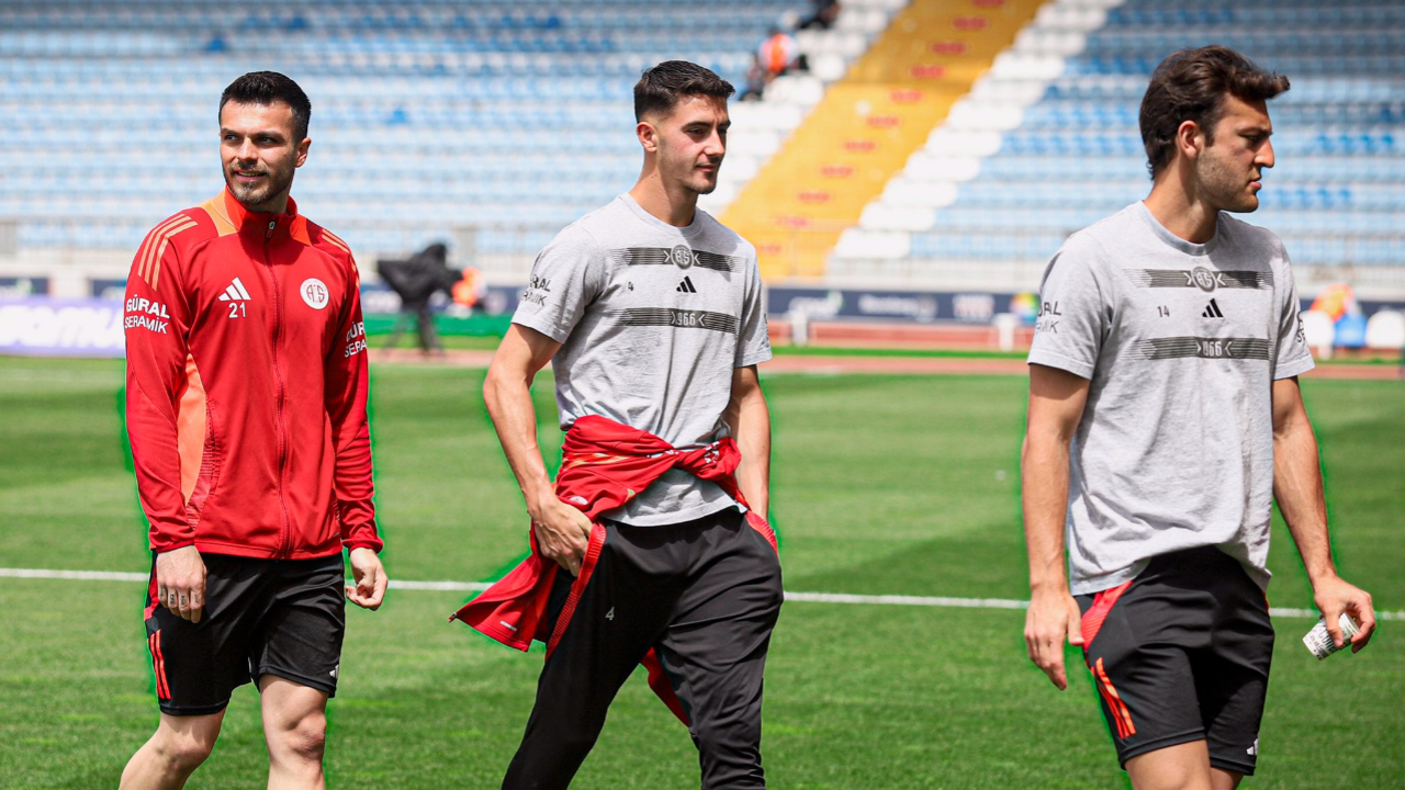 İstanbul’da Eyüpspor – Antalyaspor 11’ler Belli Oldu! Maç Saat Kaçta Hangi Kanalda