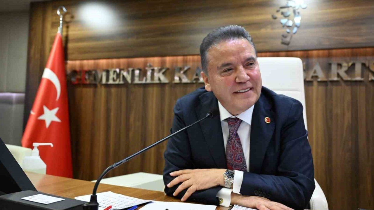 Anjiyo olan Muhittin Böcek, sağlık durumuyla ilgili son durumu paylaştı