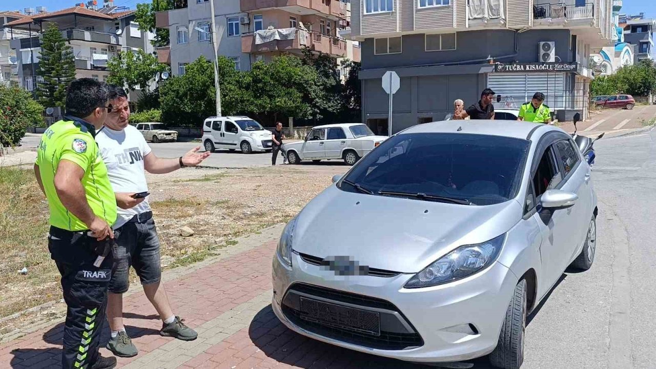Dikkatsiz manevra kazayı beraberinde getirdi