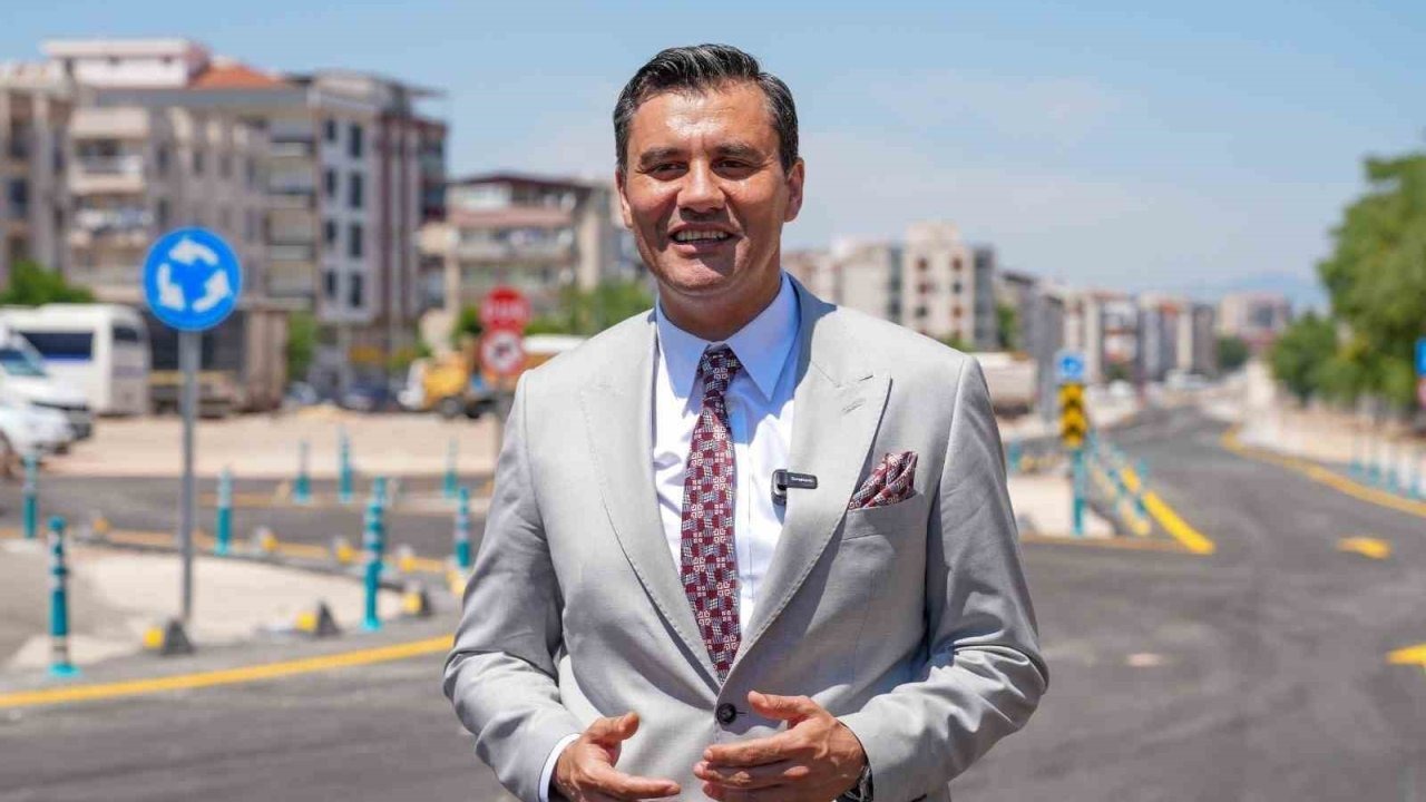 Ferdi Zeyrek’in adı Muratpaşa’da bir parkta yaşayacak