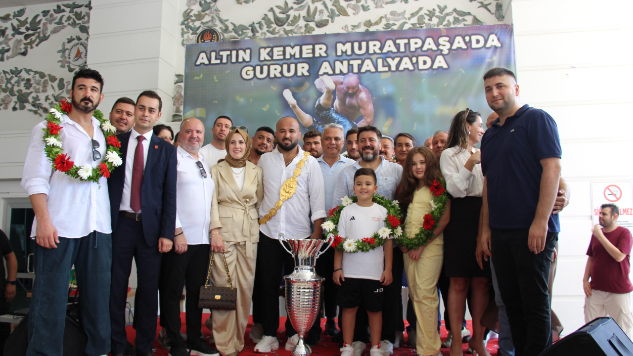 Başpehlivan Orhan Okulu, Antalyalılar tarafından coşkuyla karşılandı