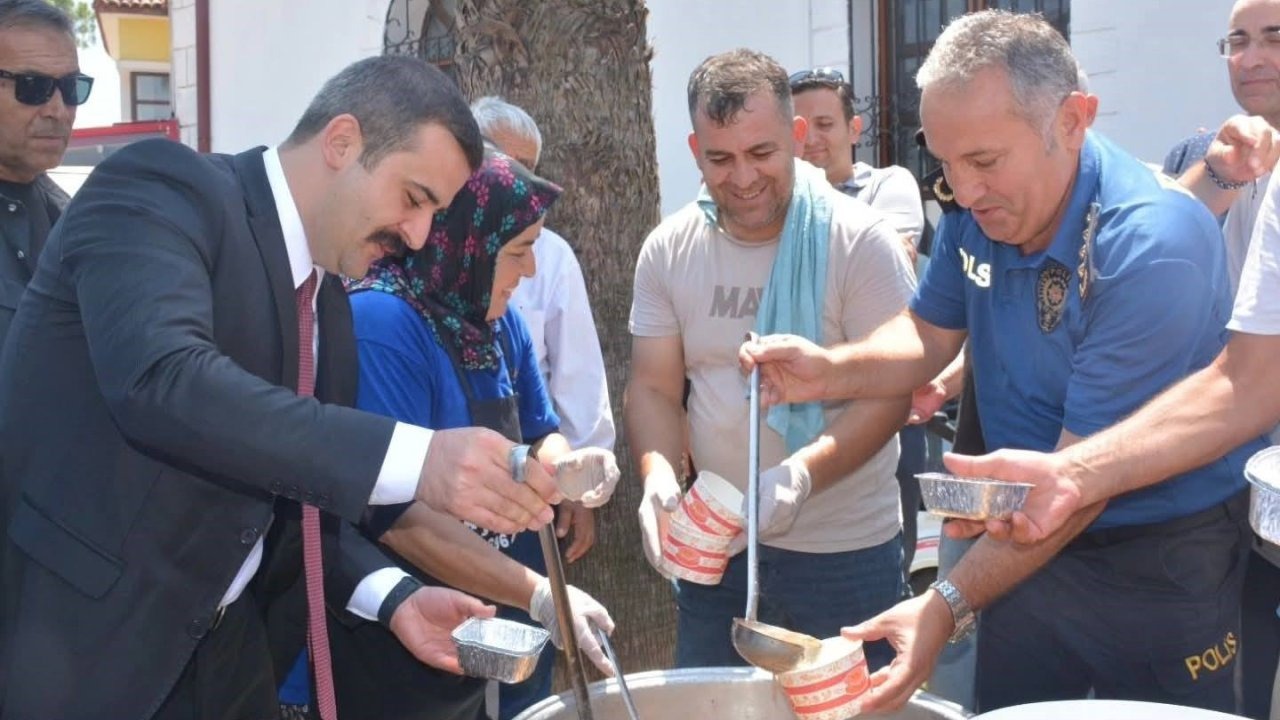 Köyceğizliler dualar ve ikramlarla şehitleri yad etti