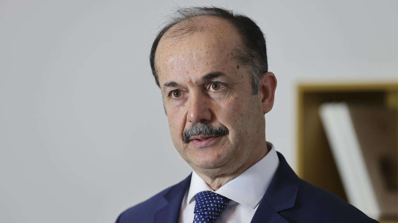 Eski Yunus Emre Enstitüsü Başkanı Şeref Ateş gözaltına alındı