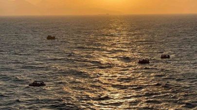 Yunanistan’ın ölüme ittiği 20’si çocuk 86 düzensiz göçmen kurtarıldı