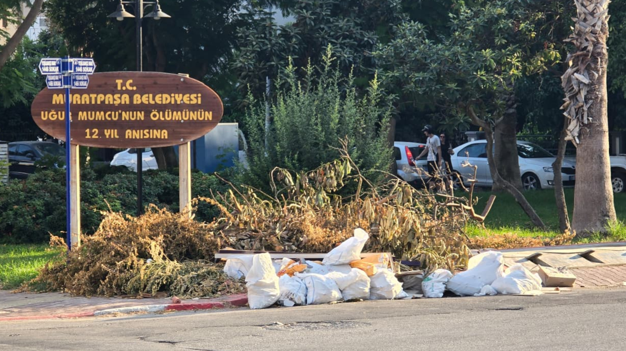 Antalya'da büyüyen çöp sorunu, kent sakinlerini rahatsız ediyor!