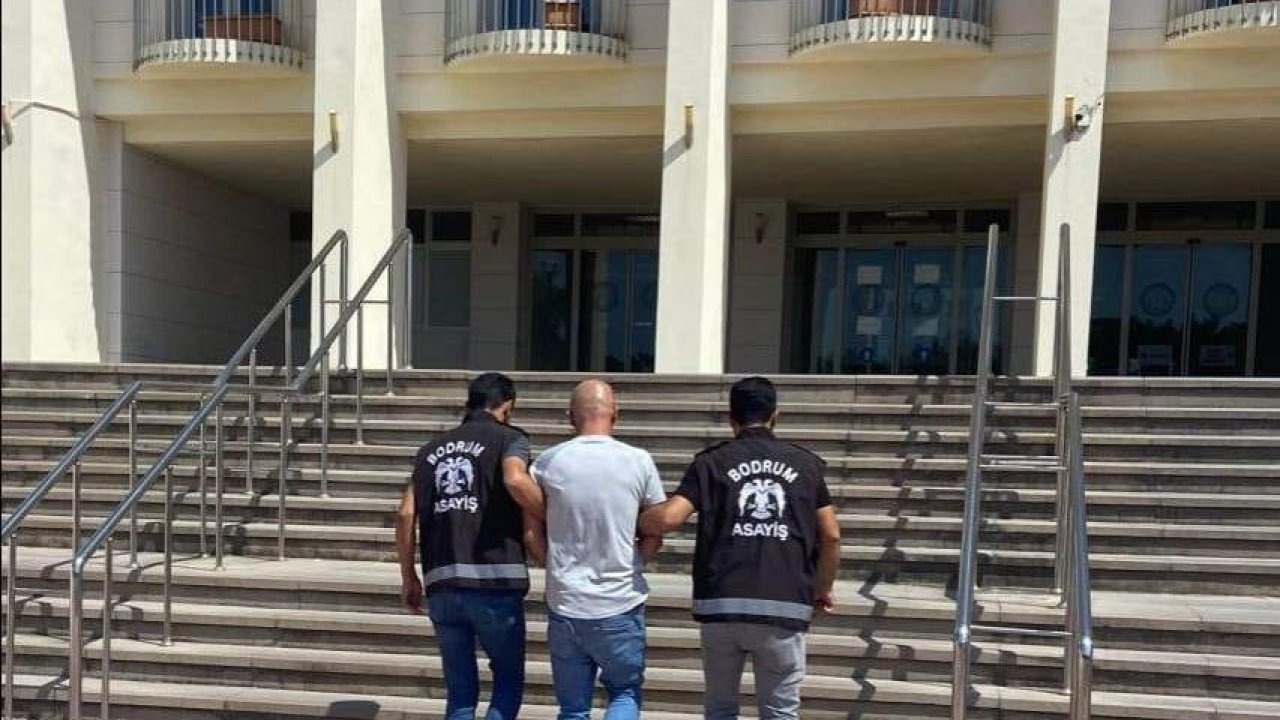 23 ayrı suçtan aranan şahıs Bodrum’da polise sahte kimlikle yakalandı