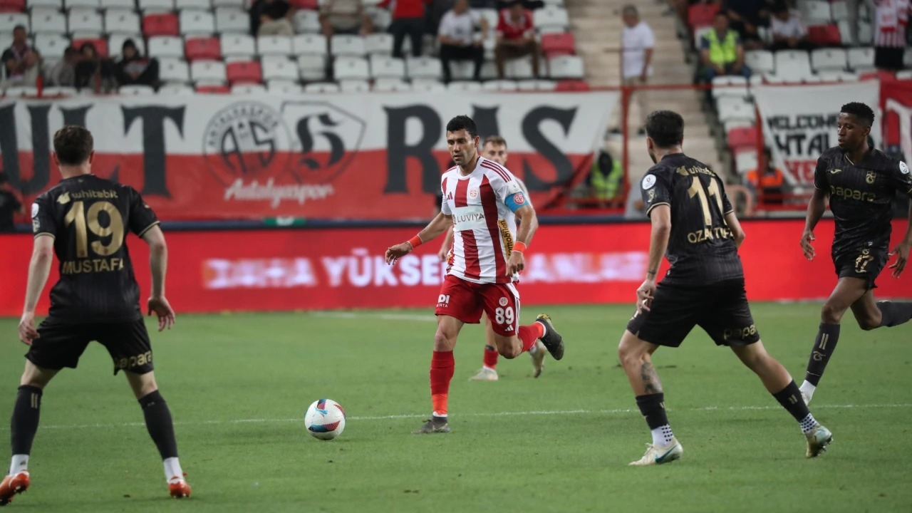 Antalyaspor’da hedef 3’te 3