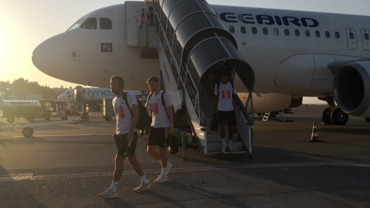 Antalyaspor kafilesi Trabzon 'da! Hedef deplasman galibiyeti